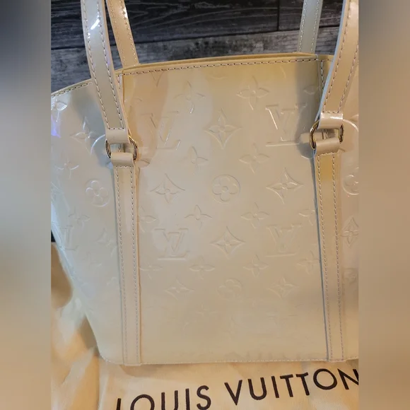 Louis Vuitton Avalon Vernis **READ DESCRIPTION ** - Picture 9 of 16